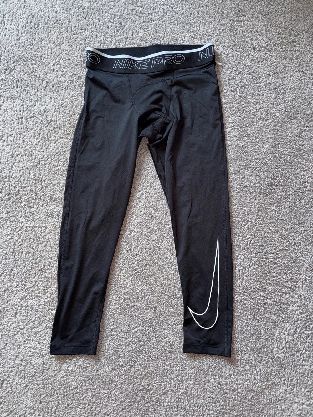 Men’s Tight-Fit Nike Black Compression Leggings with White Swoosh